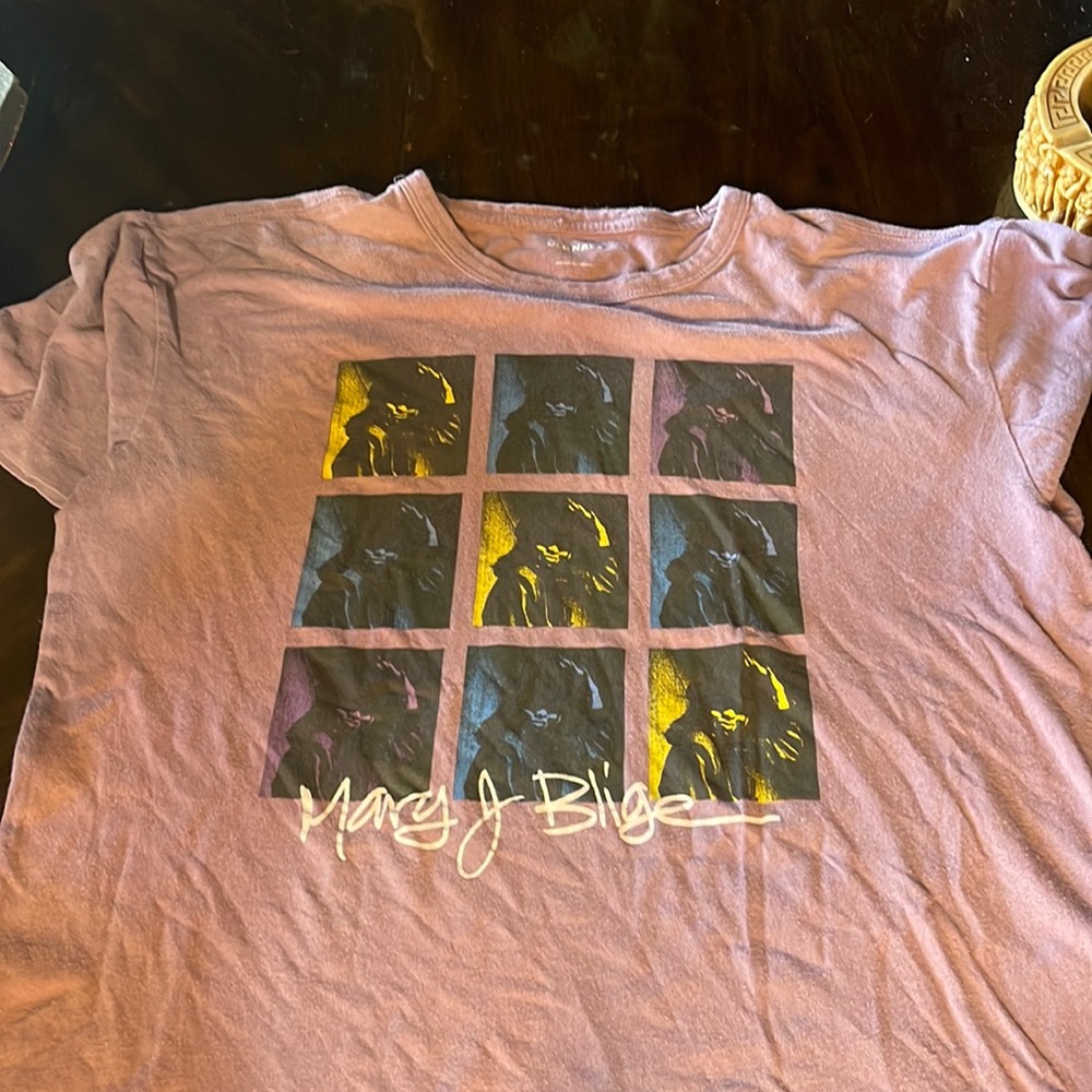 Mary j Blige t shirt